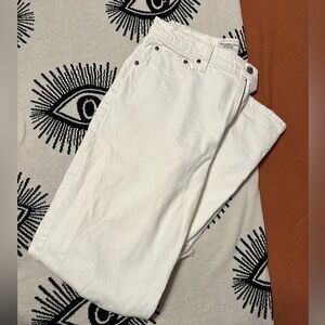 Abercrombie Curve Love Ultra High Rise 90s Straight Jean